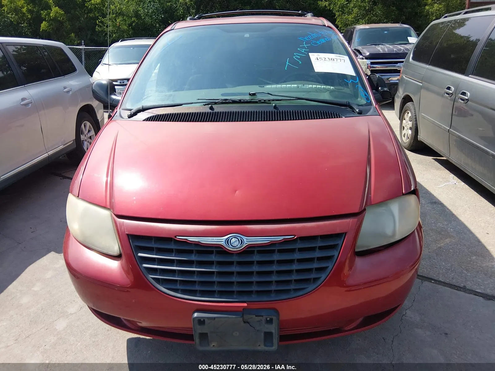 2003 Chrysler Voyager LX