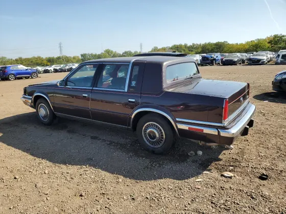 1990 Chrysler New Yorker FIFTH AVENUE
