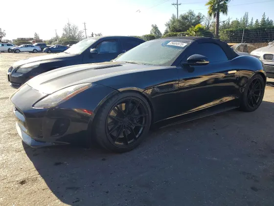 2014 Jaguar F-TYPE V8 S