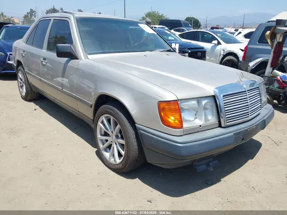 1988 Mercedes-Benz 300 Series 300E
