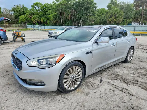 2015 Kia K900 Luxury