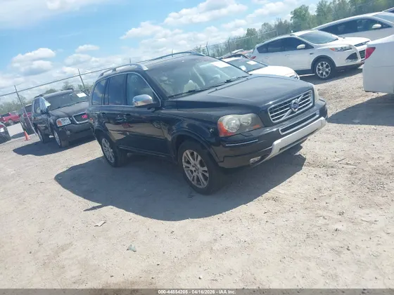 2013 Volvo XC90 Premier Plus