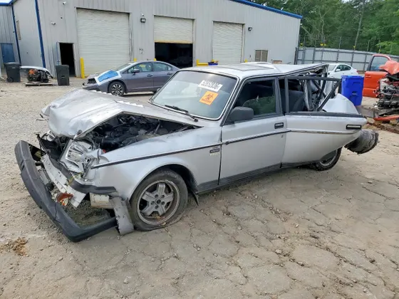 1990 Volvo 240