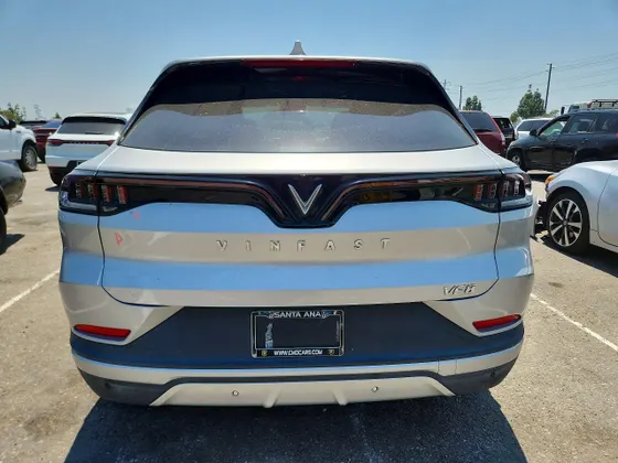 2023 VinFast VF 8 Eco