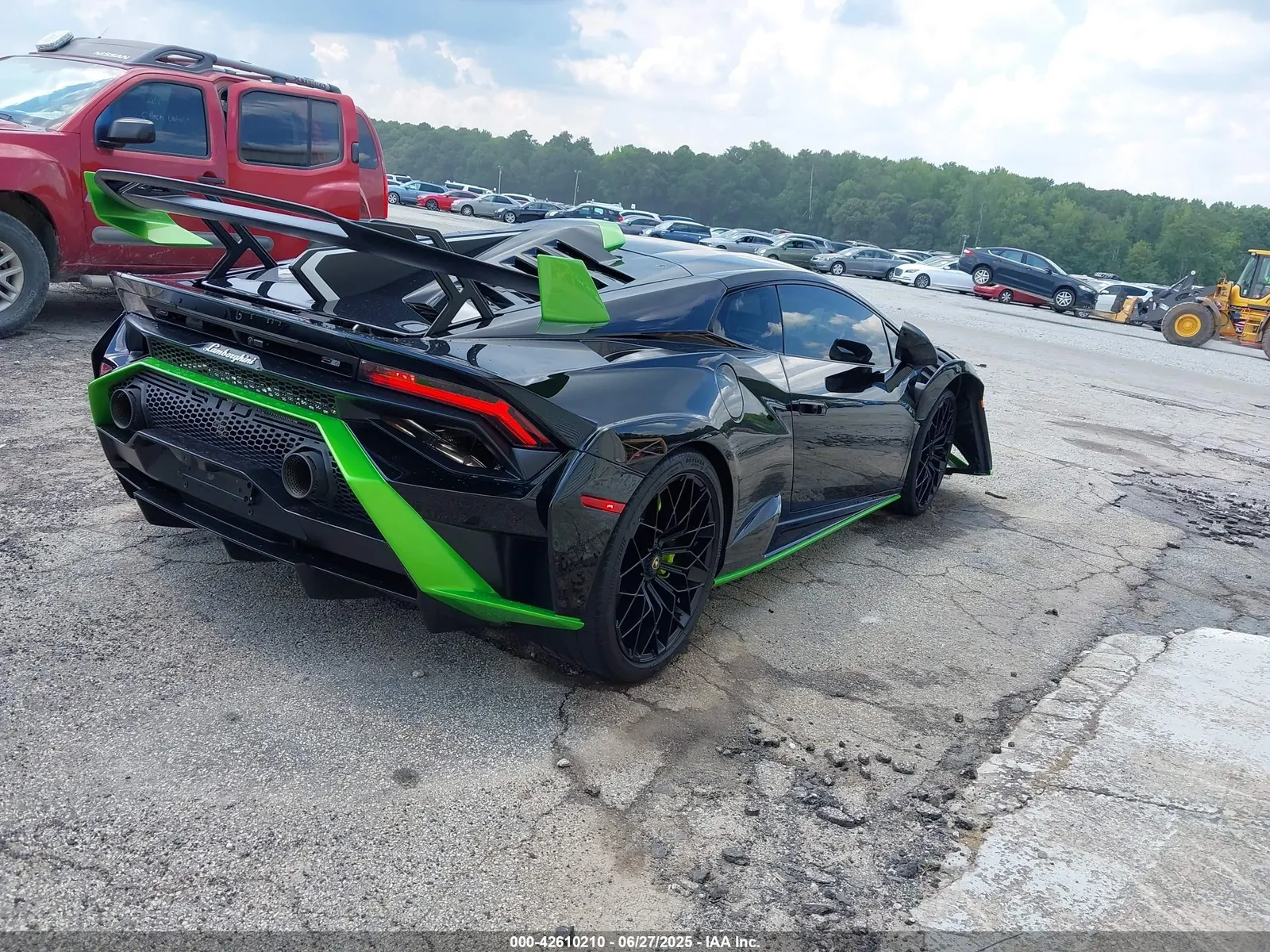 2023 Lamborghini Huracan STO COUPE