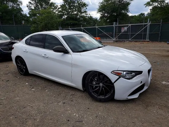 2017 Alfa Romeo Giulia