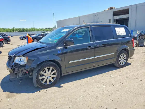 2014 Chrysler Town & Country Touring