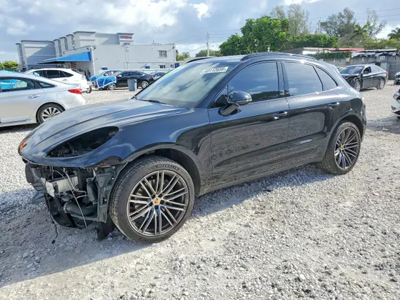 2023 Porsche Macan