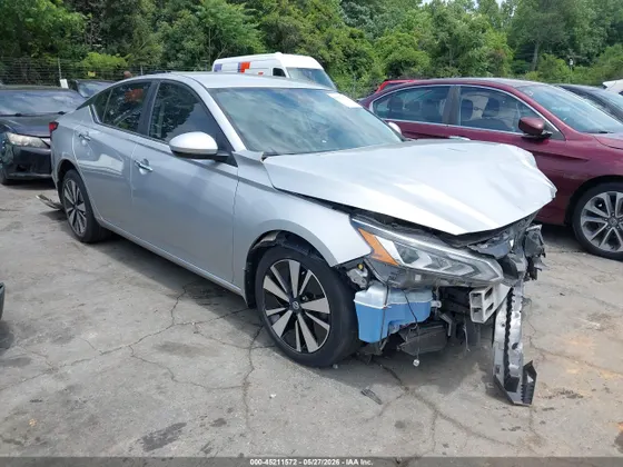 2022 Nissan Altima 2.5 SV