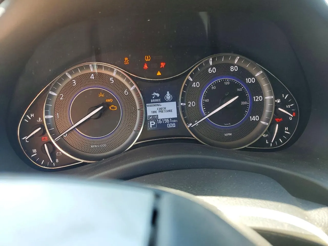 2019 INFINITI QX80 LUXE