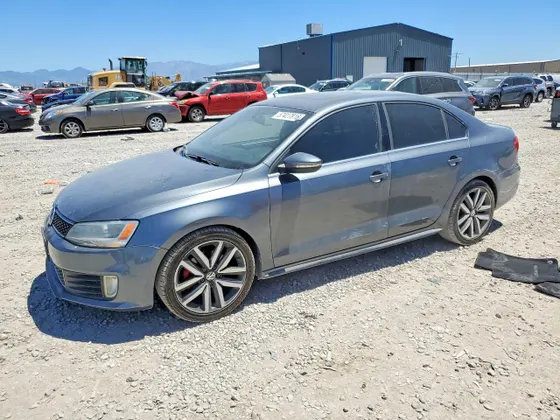 2012 Volkswagen GLI PZEV