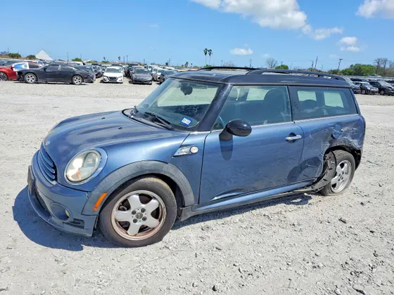 2010 MINI Cooper Clubman COOPER