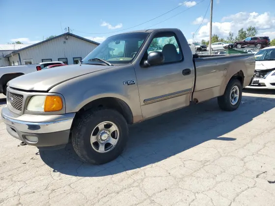 2004 Ford F-150 Heritage XL