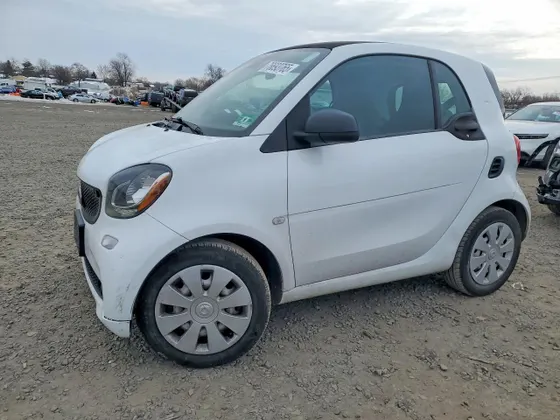 2017 smart fortwo pure