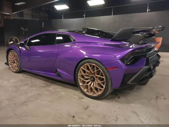 2021 Lamborghini Huracan STO COUPE