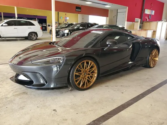 2023 McLaren GT