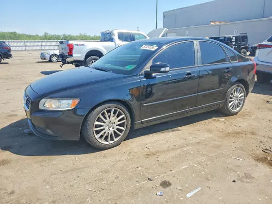 2009 Volvo S40 2.4L