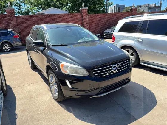 2016 Volvo XC60 T5 Drive-E Premier