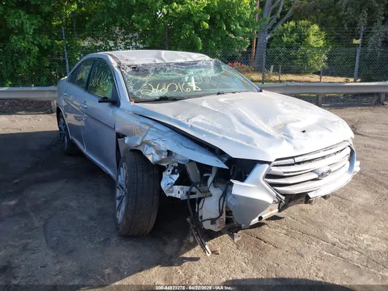 2016 Ford Taurus SEL