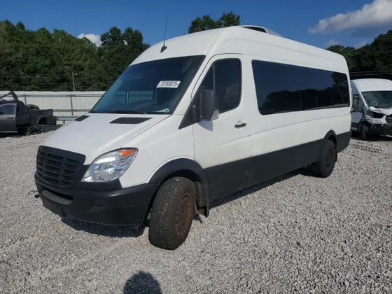 2013 Freightliner Sprinter Crew Vans 2500