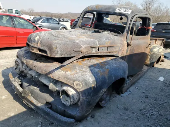 1952 Ford F-150 PICKUP