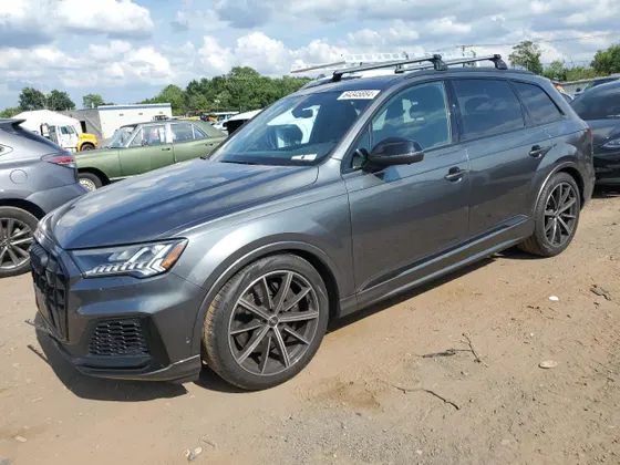 2020 Audi SQ7 Premium Plus