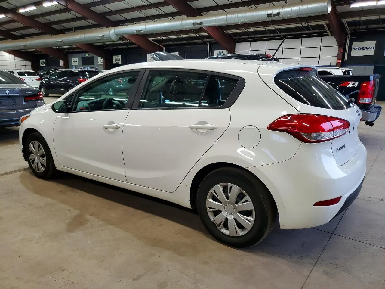 2017 Kia Forte5 LX