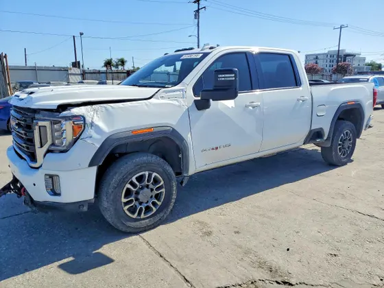 2022 GMC Sierra 2500HD AT4