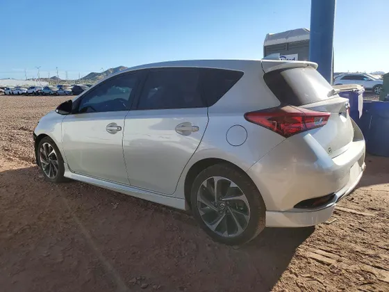 2016 Scion iM