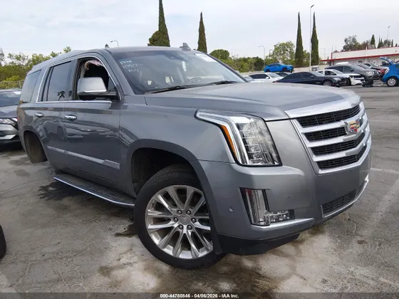 2019 Cadillac Escalade Luxury