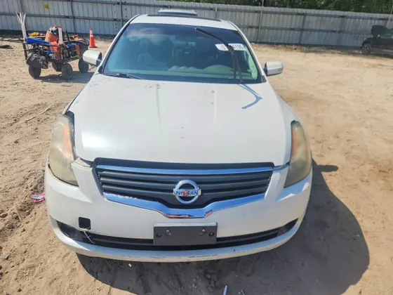 2016 INFINITI QX80