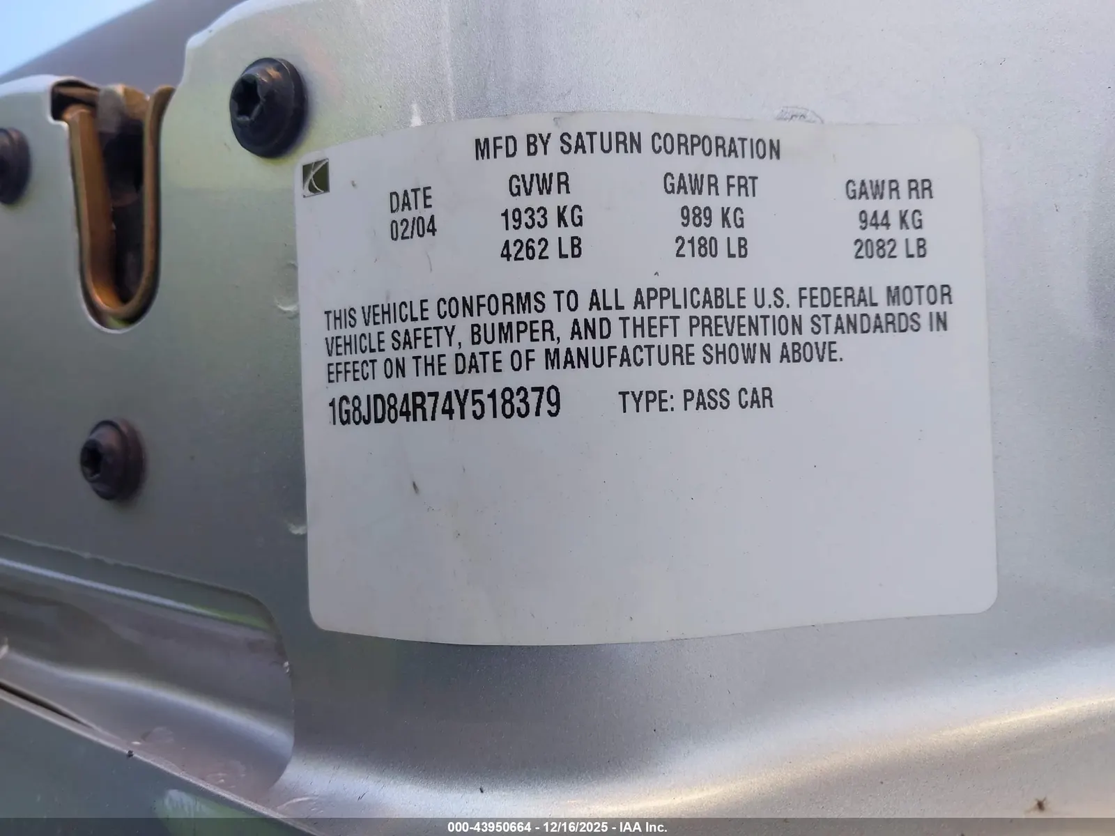 2004 Saturn L-Series L300 2