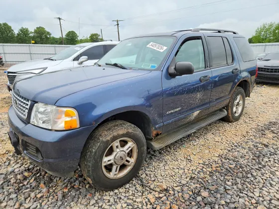 2004 Ford Explorer XLT