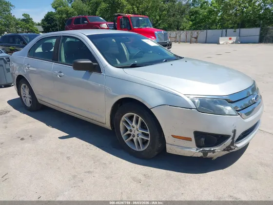 2011 Ford Fusion S