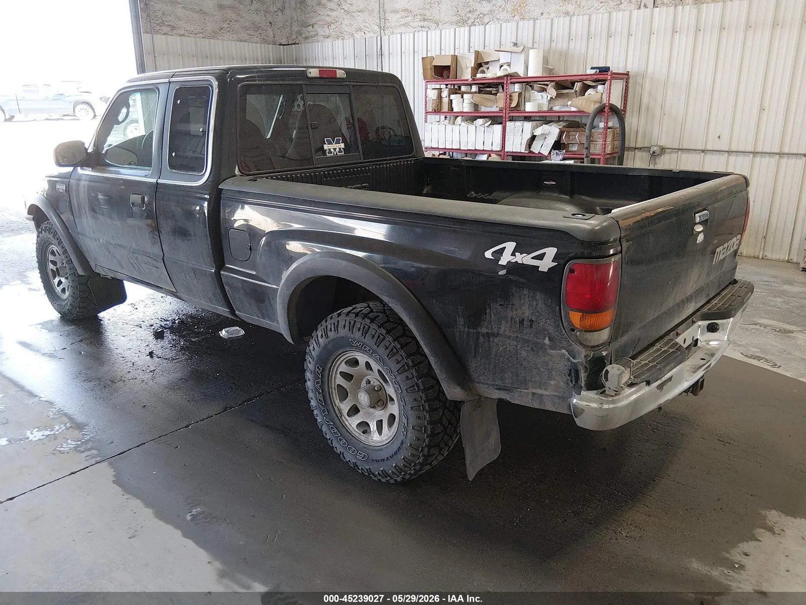 1998 Mazda B-Series 4WD Truck SE