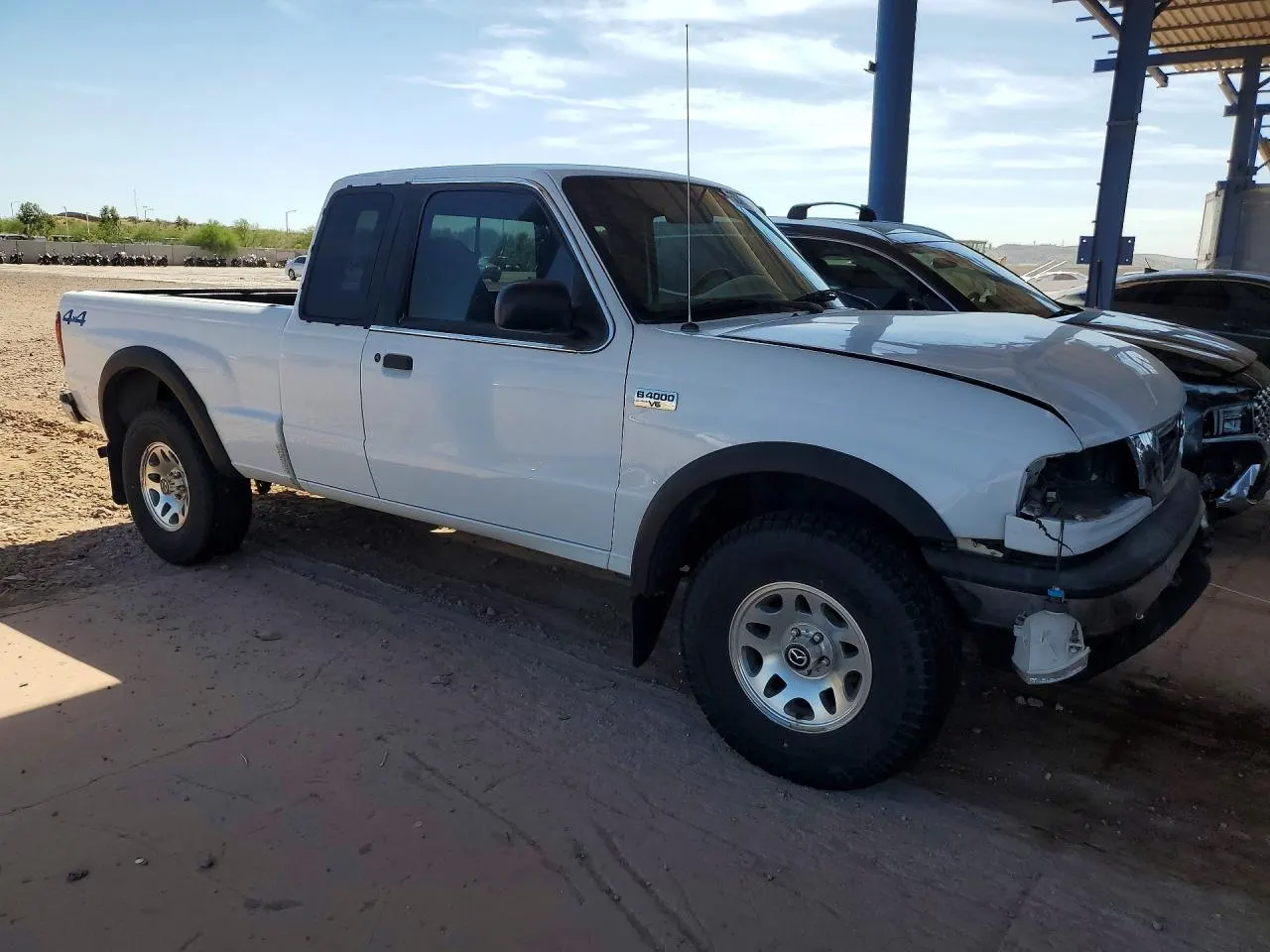 1998 Mazda B-Series 4WD Truck SE