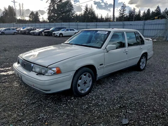 1998 Volvo S90