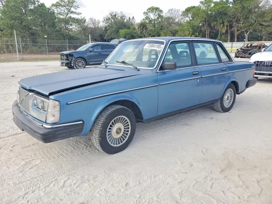 1983 Volvo DL