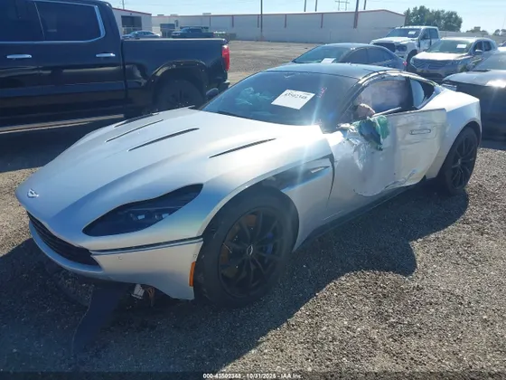 2019 Aston Martin DB11 AMR