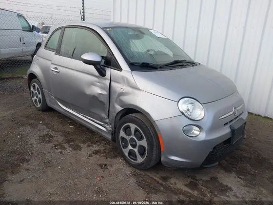 2018 FIAT 500e BATTERY ELECTRIC