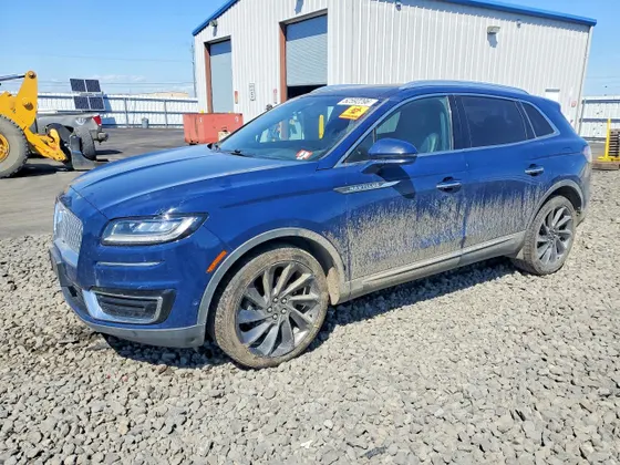 2020 Lincoln Nautilus Reserve