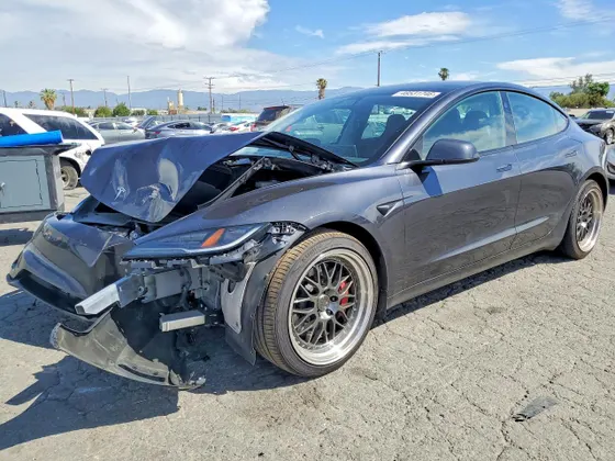 2024 Tesla Model 3 Performance