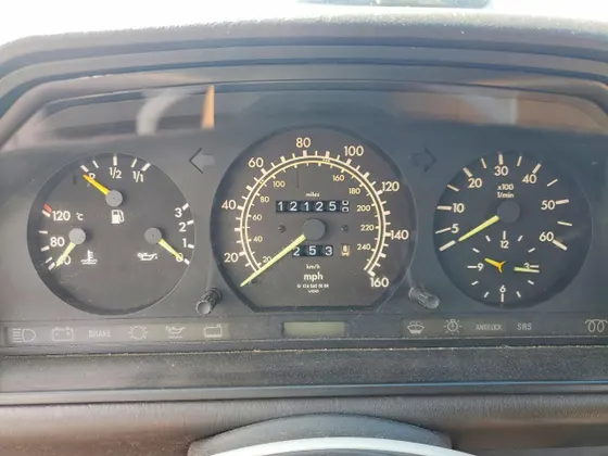 1987 Mercedes-Benz 300 Series 300D