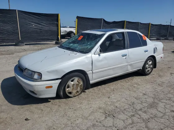 1996 INFINITI G20