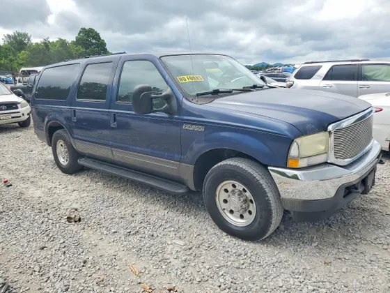 2002 Ford Excursion XLT Special Service