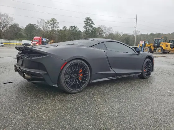 2023 McLaren GT