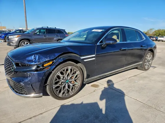 2025 Genesis G90 e-SC