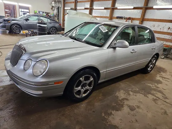 2005 Kia Amanti