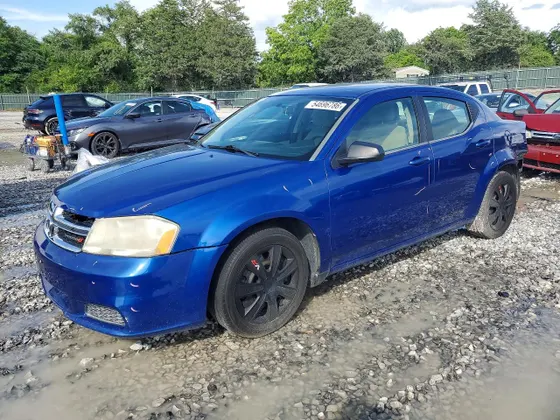 2013 Dodge Avenger SE