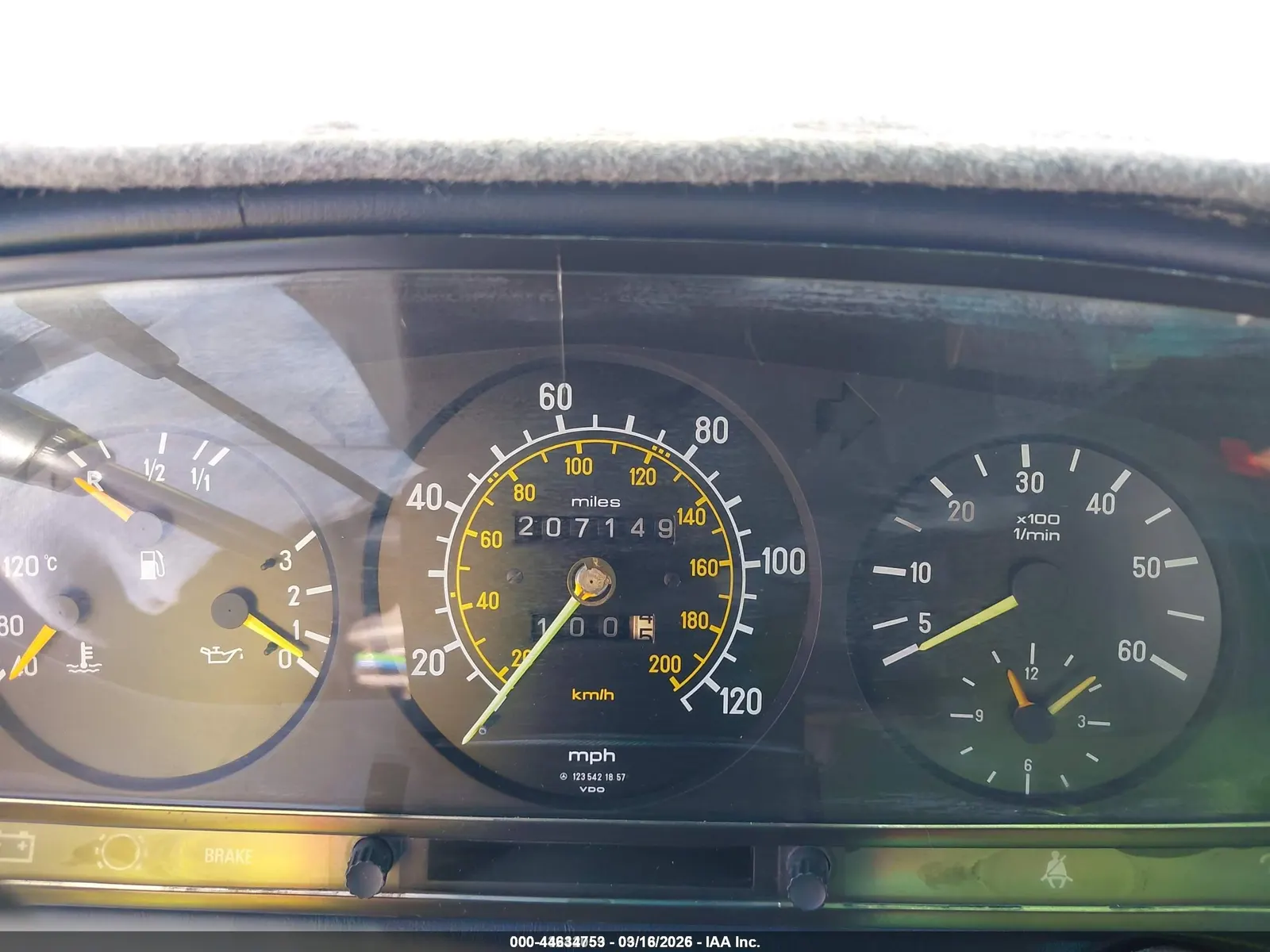 1983 Mercedes-Benz 300 Series 300D-T